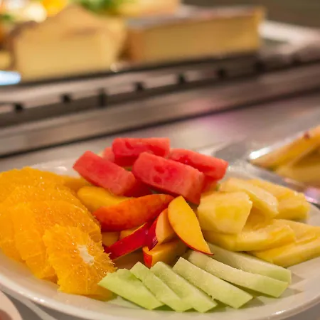 Du Glacier - The Dom Collection Hotel