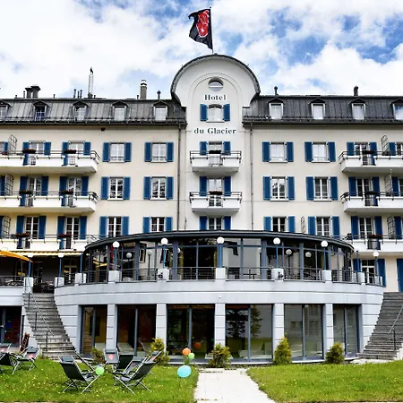 Du Glacier - The Dom Collection Hotel